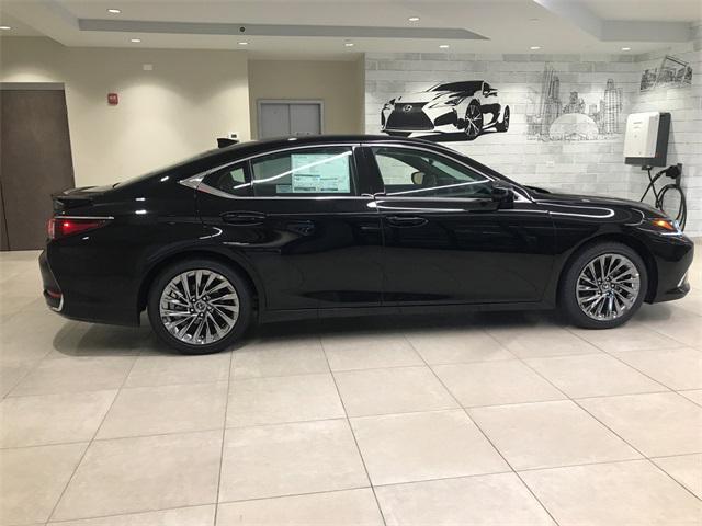 used 2024 Lexus ES 300h car, priced at $53,495