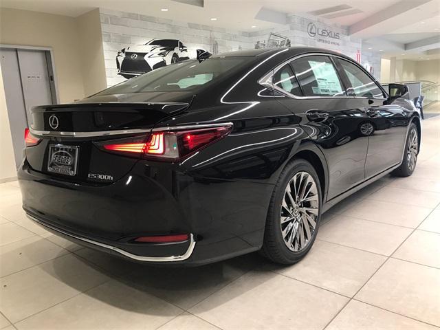 new 2025 Lexus ES 300h car, priced at $54,549