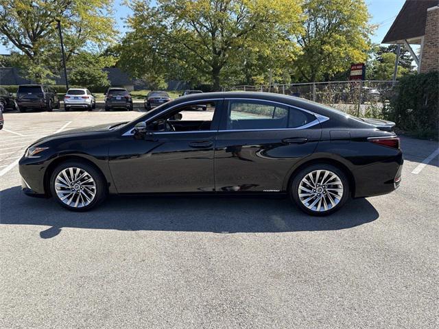 used 2022 Lexus ES 300h car, priced at $44,995