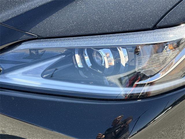 used 2022 Lexus ES 300h car, priced at $44,995