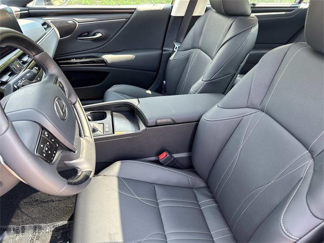 new 2025 Lexus ES 300h car, priced at $54,180