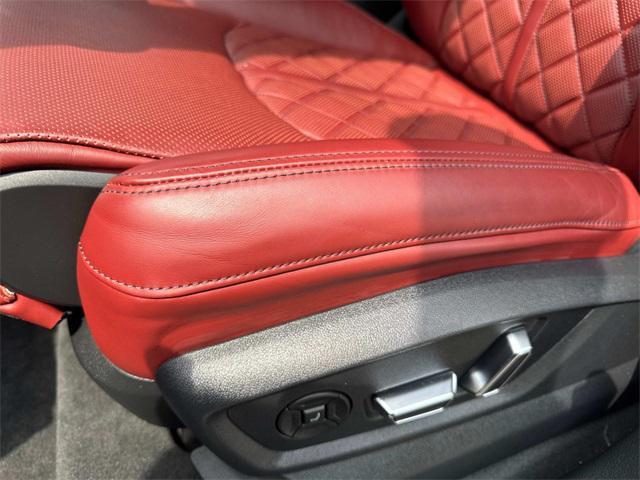 used 2022 Audi SQ8 car, priced at $65,995