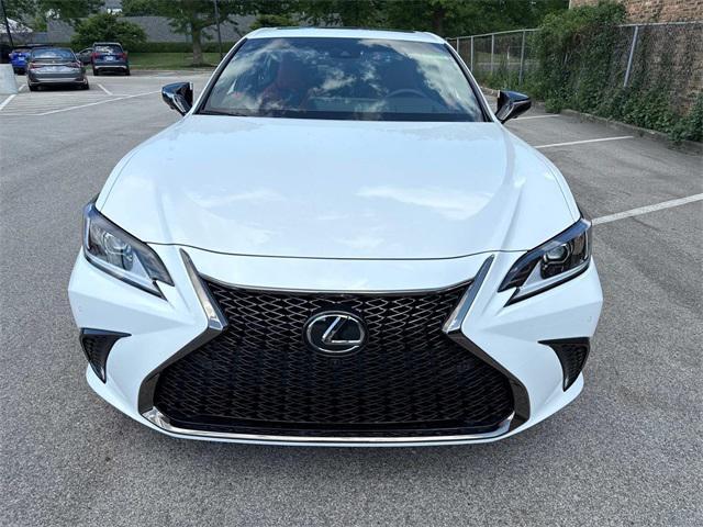 new 2025 Lexus ES 350 car, priced at $53,659