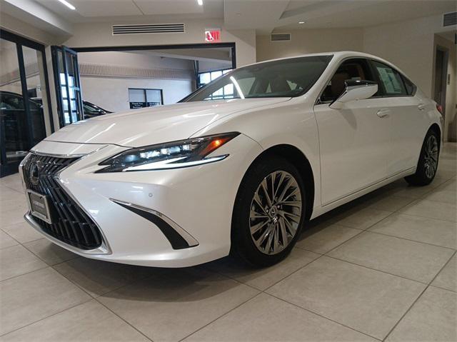 used 2024 Lexus ES 300h car, priced at $51,995