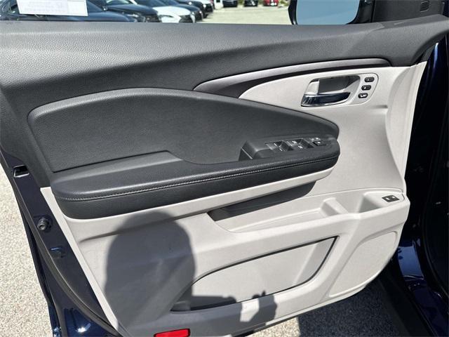 used 2020 Honda Pilot car, priced at $29,995