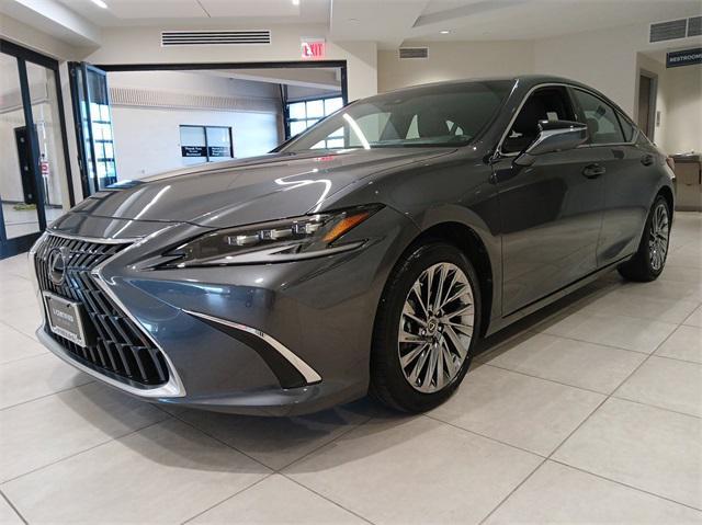 used 2024 Lexus ES 300h car, priced at $53,995