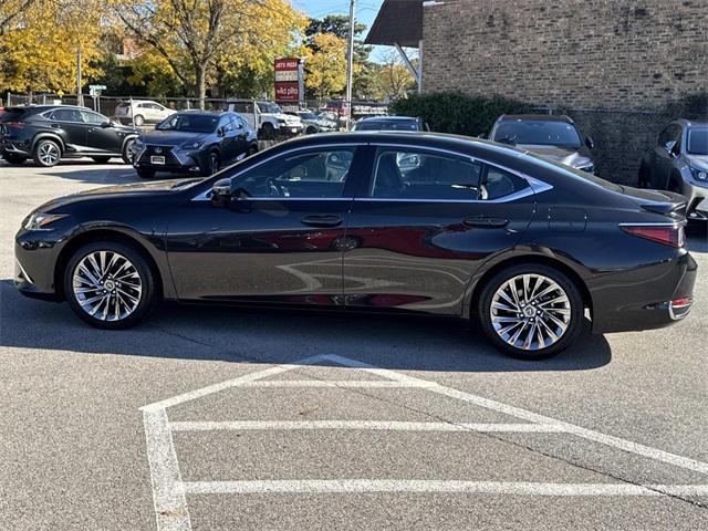 used 2025 Lexus ES 300h car, priced at $53,995