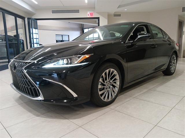 new 2025 Lexus ES 350 car, priced at $54,539