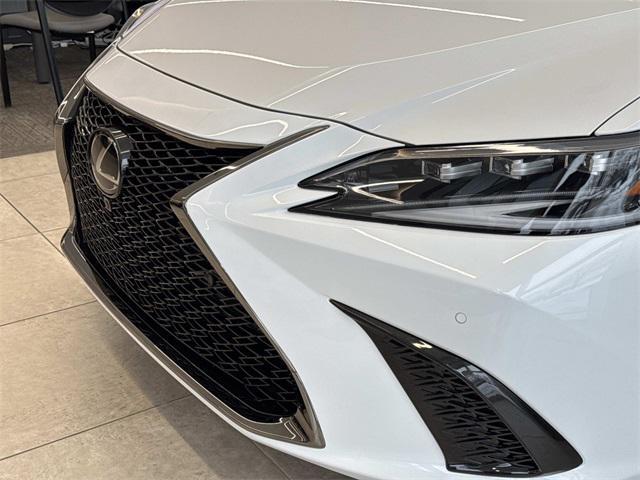 new 2025 Lexus ES 350 car, priced at $54,245