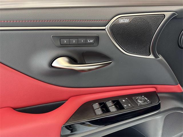 new 2025 Lexus ES 350 car, priced at $54,245