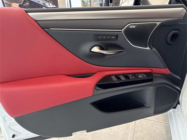 new 2025 Lexus ES 350 car, priced at $54,245