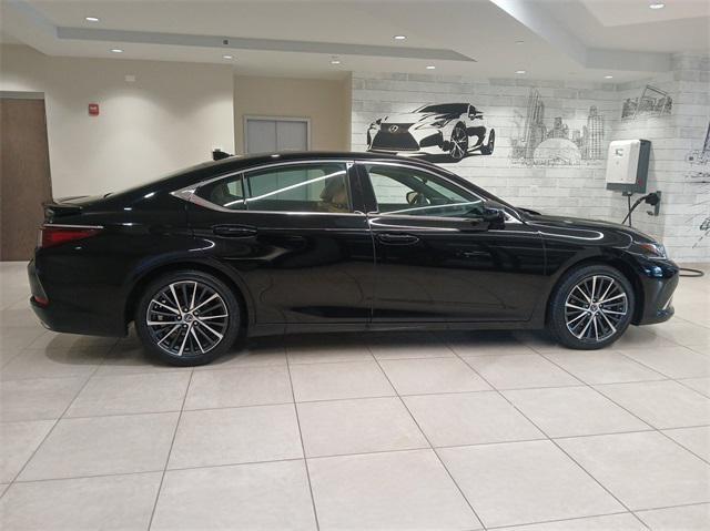 used 2022 Lexus ES 350 car, priced at $39,495