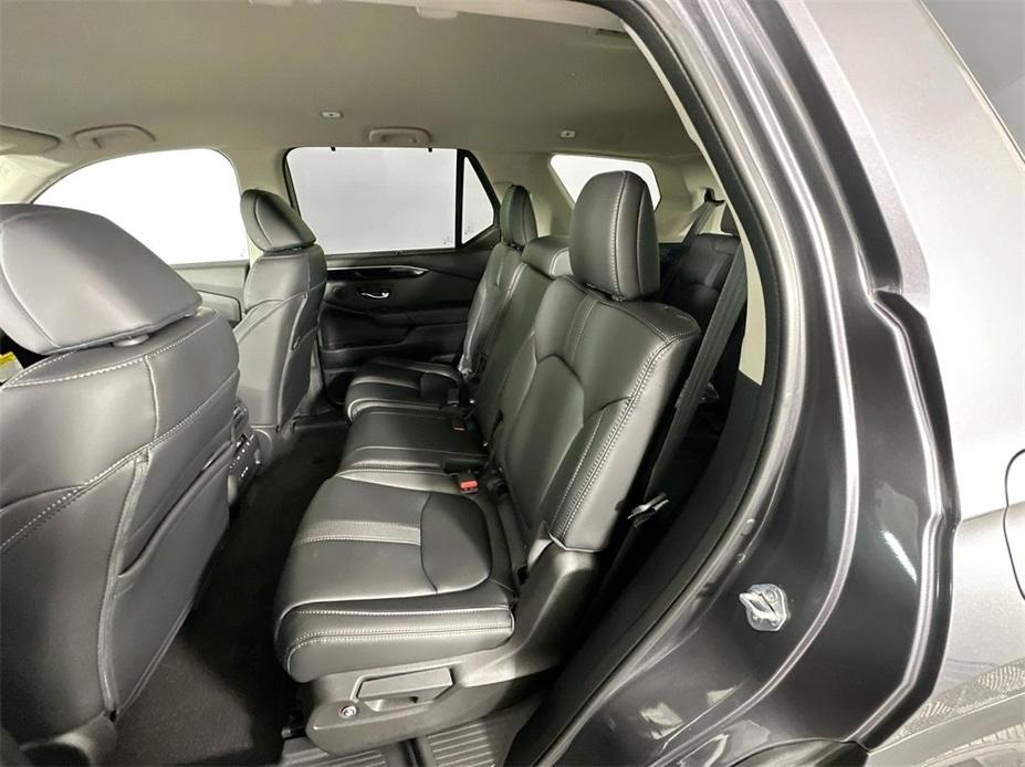 new 2025 Honda Pilot car, priced at $45,995