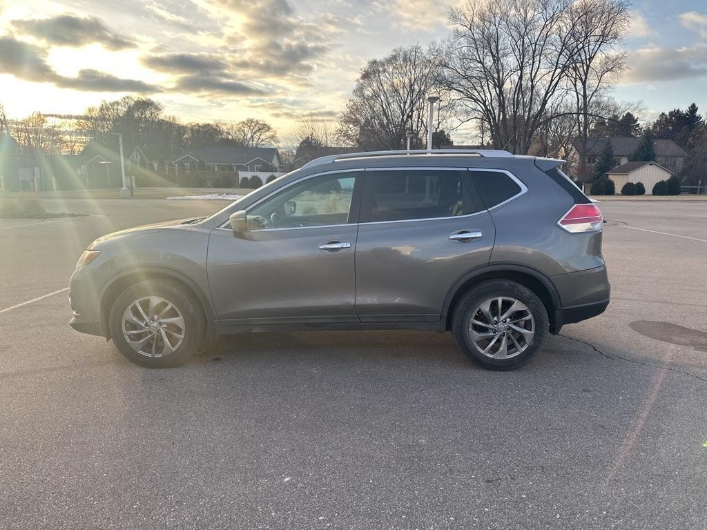 used 2015 Nissan Rogue car, priced at $15,386