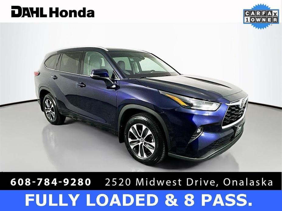 used 2022 Toyota Highlander car, priced at $35,153