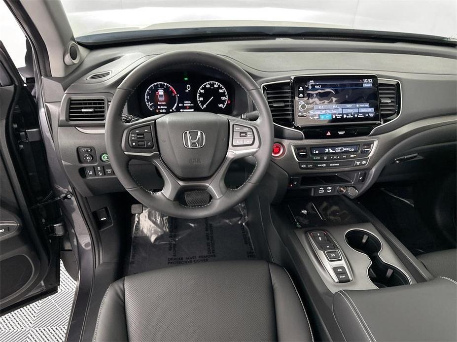 new 2025 Honda Ridgeline car, priced at $43,173