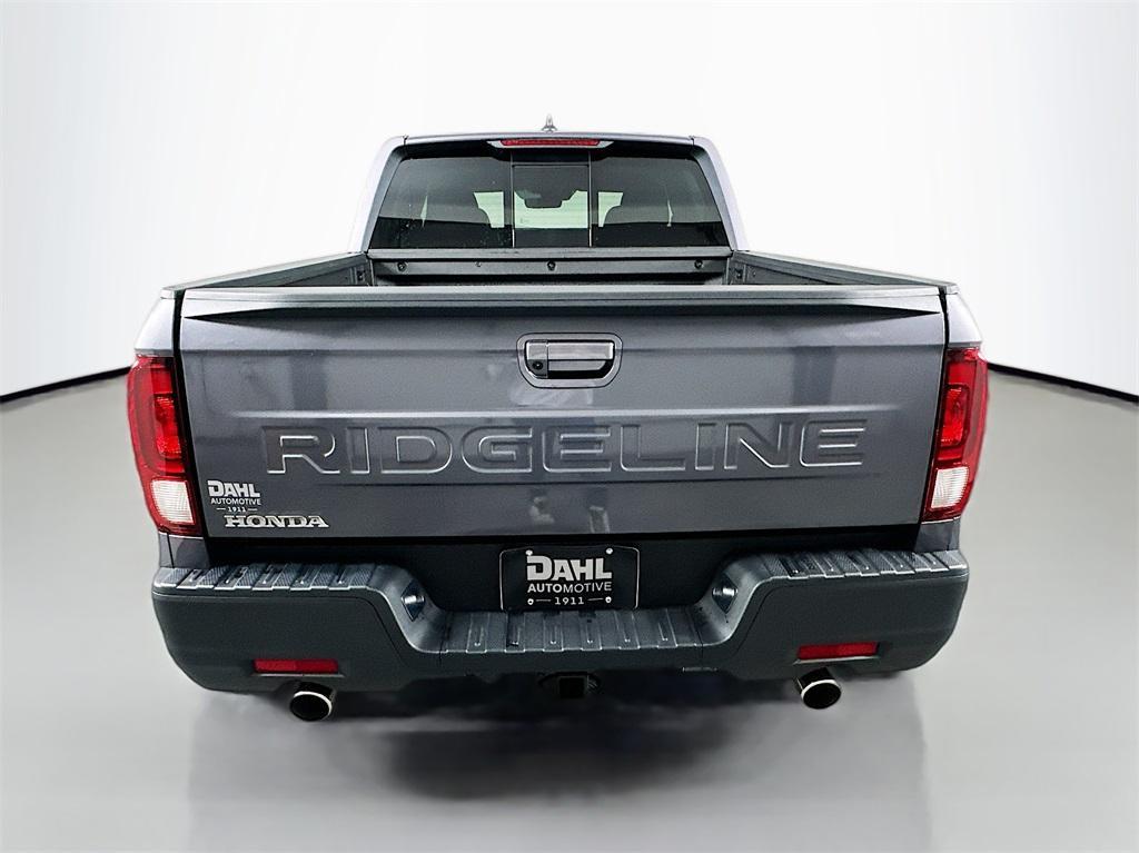 new 2025 Honda Ridgeline car, priced at $43,173