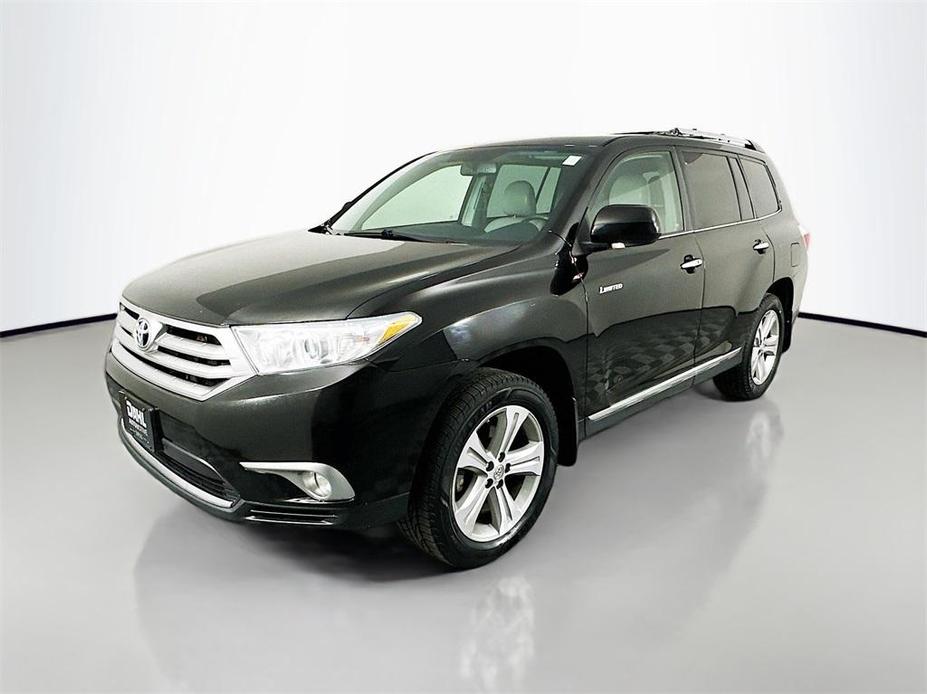 used 2013 Toyota Highlander car, priced at $12,999