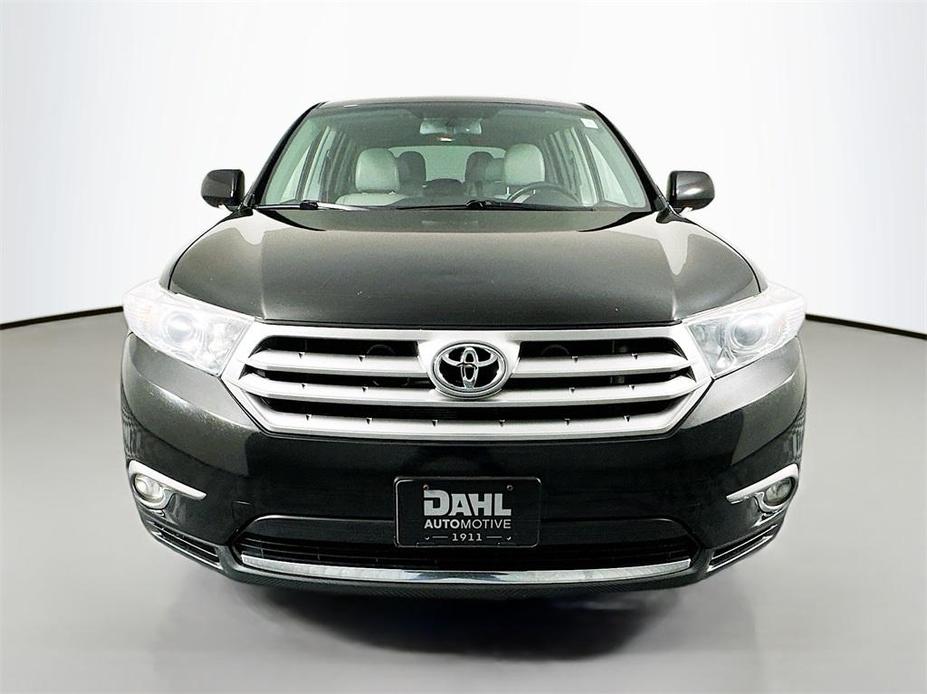 used 2013 Toyota Highlander car, priced at $12,999