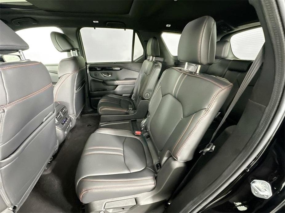 new 2025 Honda Pilot car, priced at $47,951