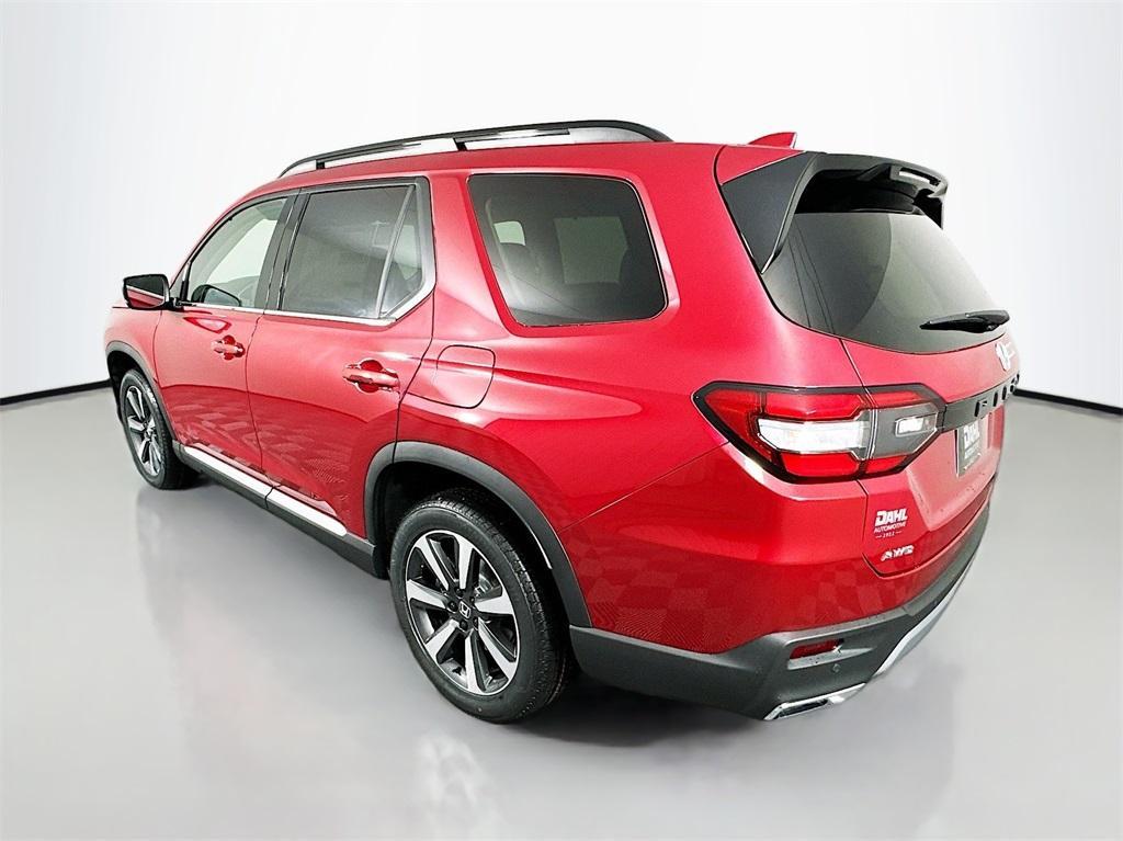 new 2025 Honda Pilot car, priced at $50,950