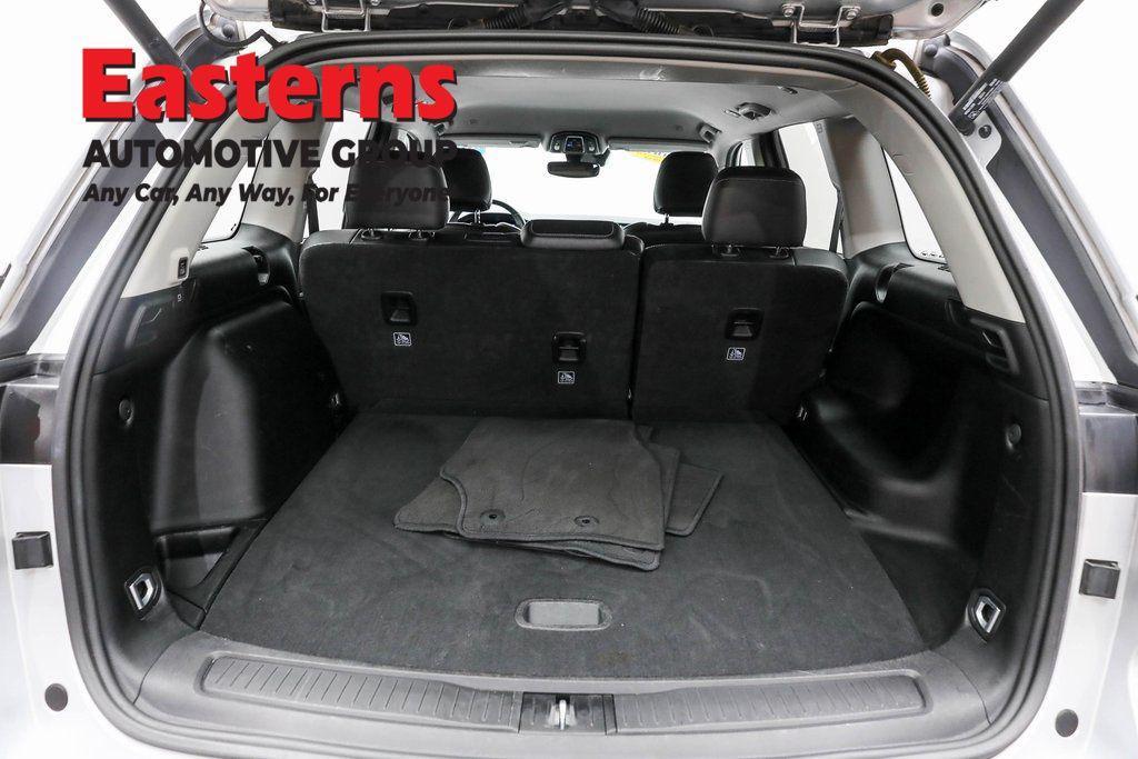 used 2022 Jeep Grand Cherokee car, priced at $26,990