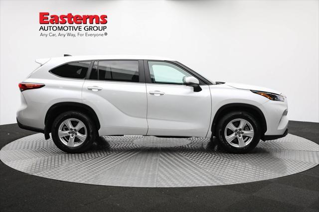 used 2023 Toyota Highlander car, priced at $31,425