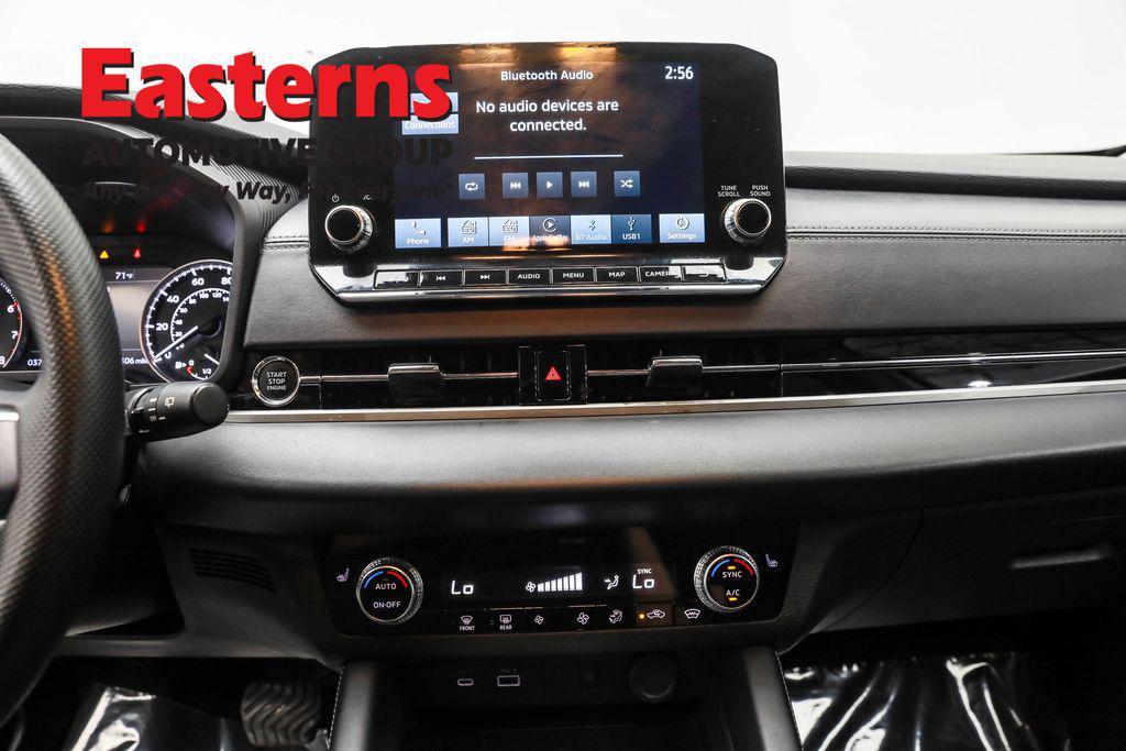 used 2024 Mitsubishi Outlander car, priced at $24,490