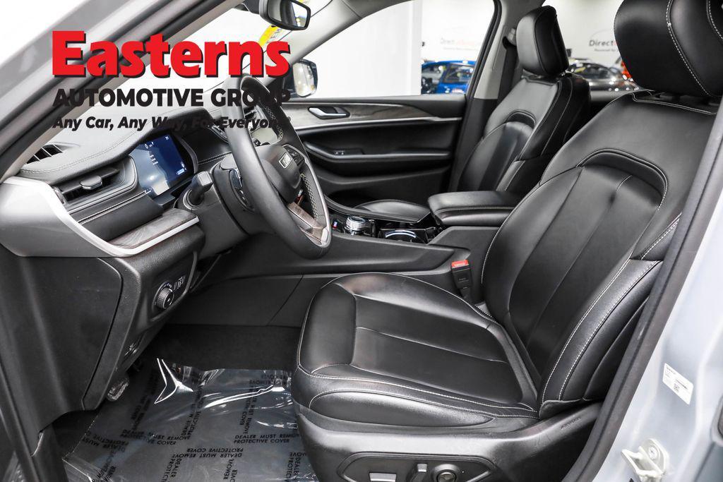 used 2023 Jeep Grand Cherokee L car, priced at $28,950