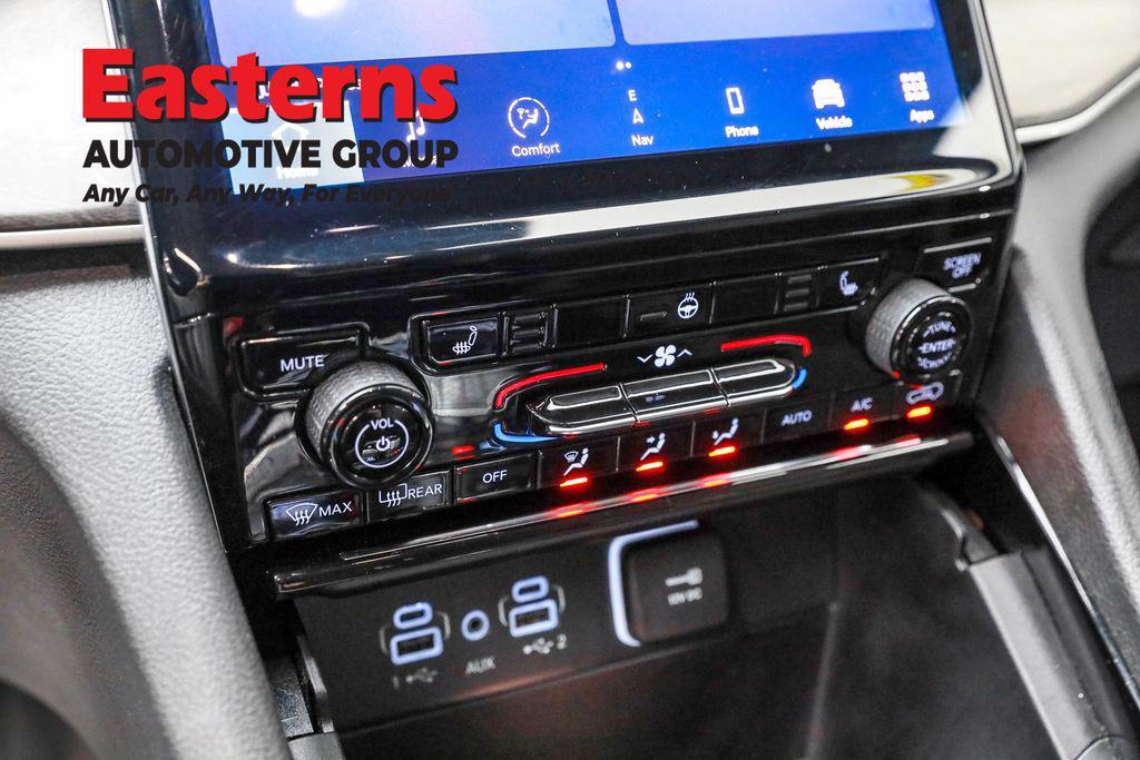 used 2023 Jeep Grand Cherokee L car, priced at $28,950