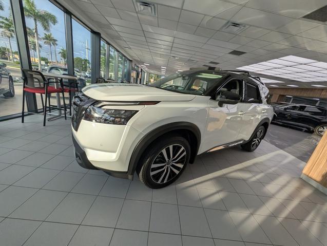 new 2025 Nissan Pathfinder car, priced at $48,530