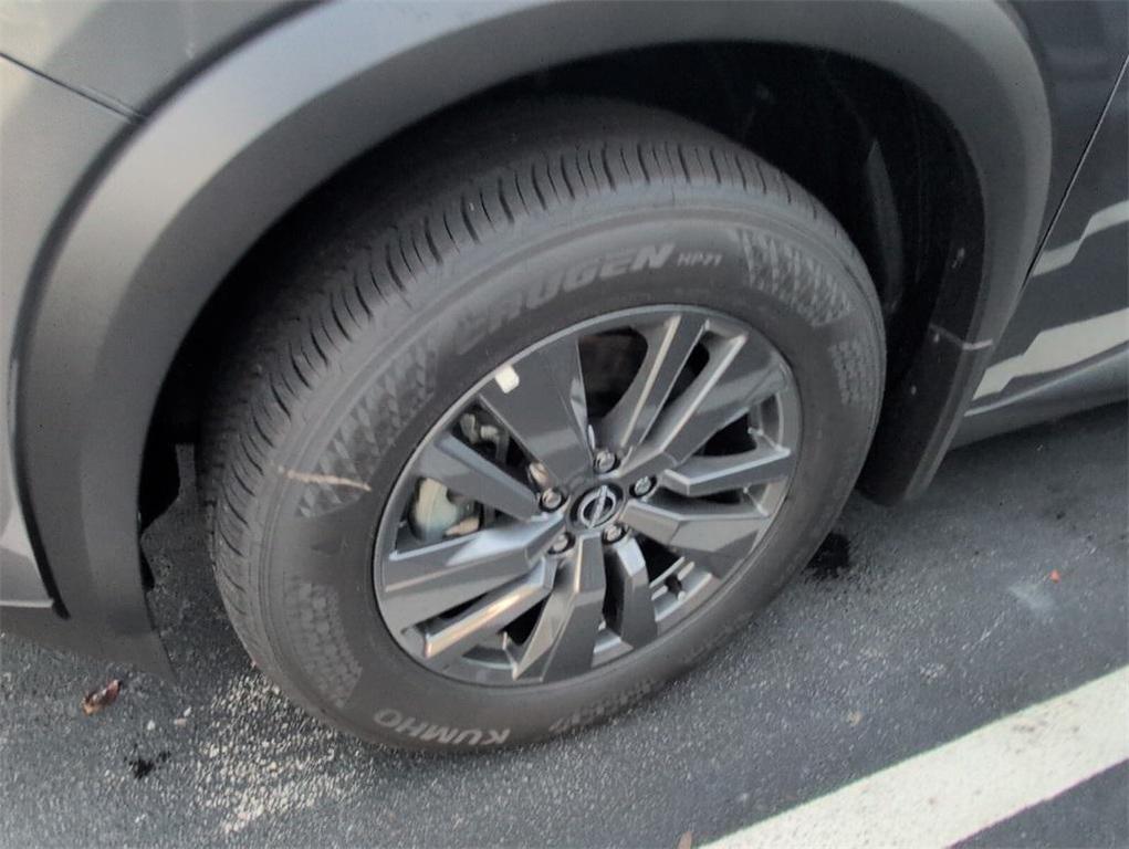 new 2025 Nissan Pathfinder car, priced at $35,002