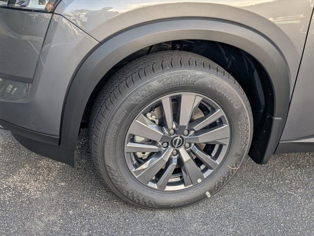 new 2025 Nissan Pathfinder car, priced at $40,273