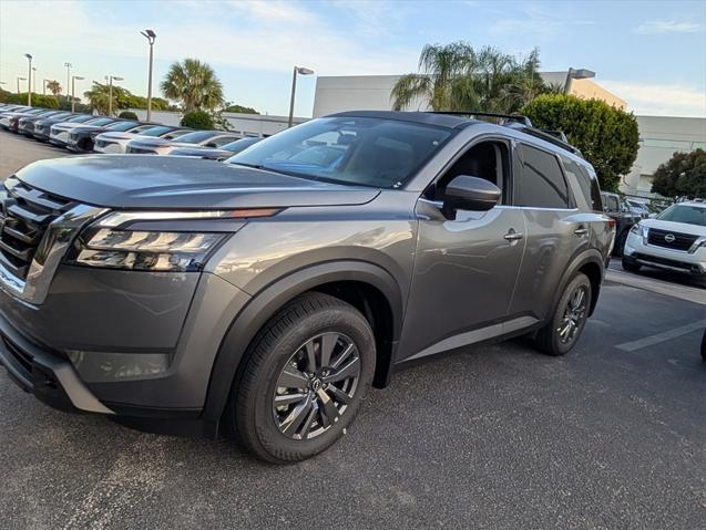 new 2025 Nissan Pathfinder car, priced at $40,273