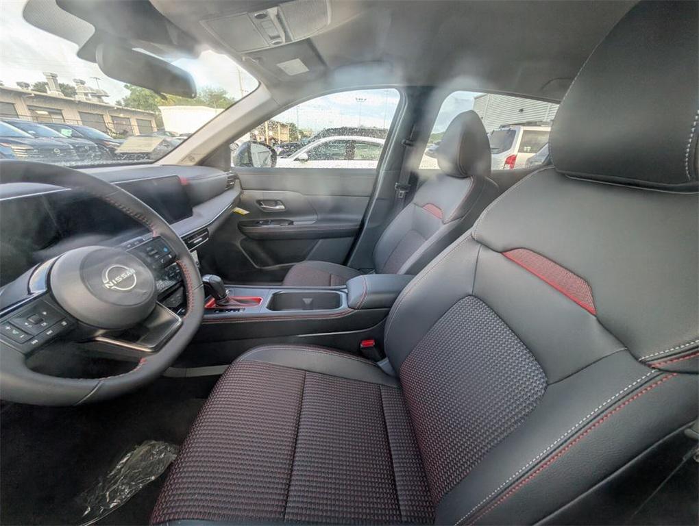 new 2025 Nissan Kicks car, priced at $27,077