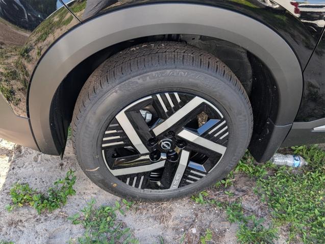 new 2025 Nissan Kicks car, priced at $24,571
