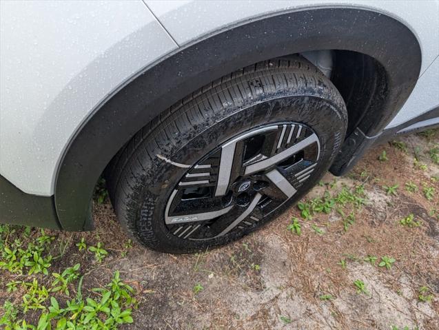new 2025 Nissan Kicks car, priced at $24,482