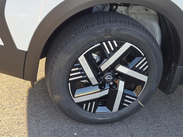 new 2025 Nissan Kicks car, priced at $24,059
