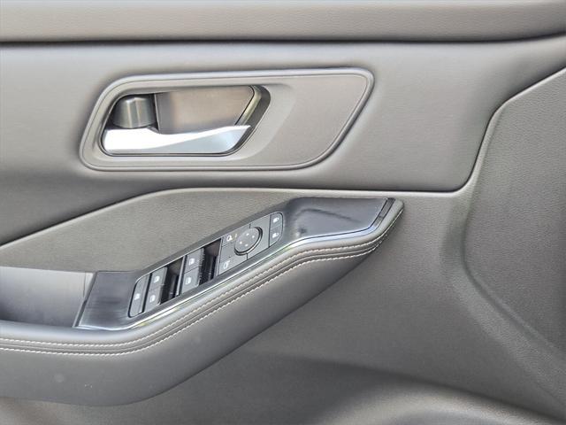 new 2025 Nissan Rogue car, priced at $30,185