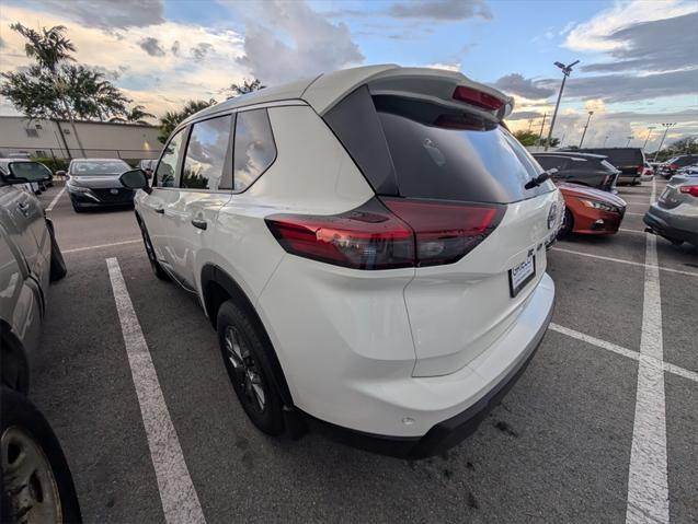 new 2025 Nissan Rogue car, priced at $29,978