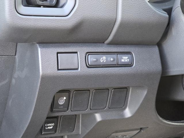 new 2025 Nissan Frontier car, priced at $26,053