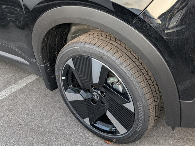 new 2025 Nissan Kicks car, priced at $26,851