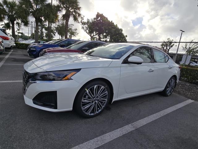 new 2025 Nissan Altima car, priced at $33,667