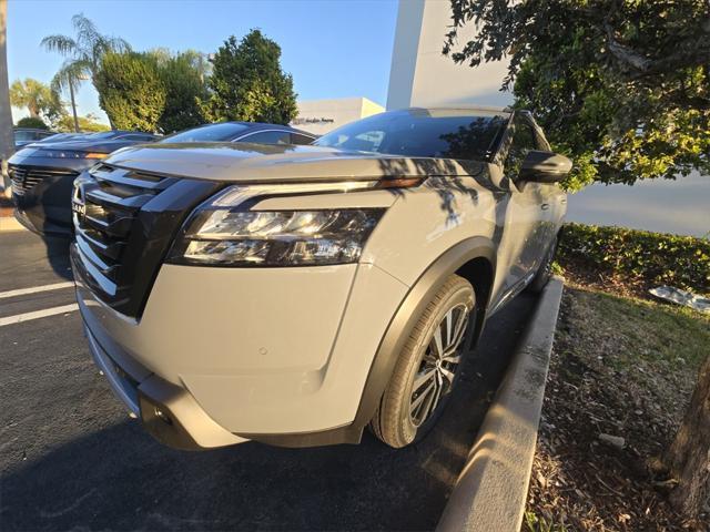 new 2025 Nissan Pathfinder car, priced at $48,579