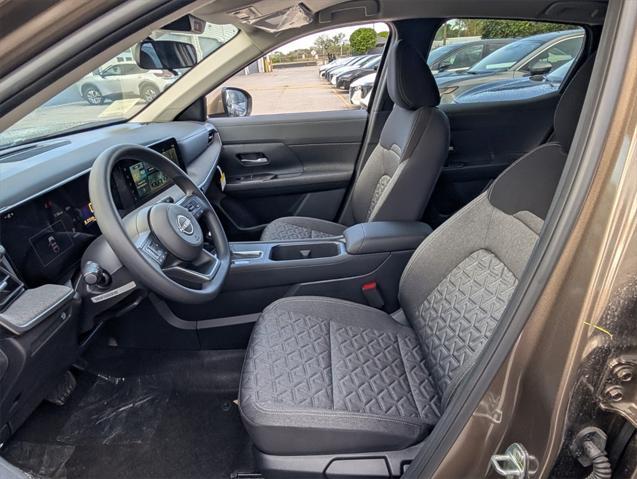 new 2025 Nissan Kicks car, priced at $24,571