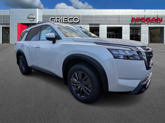 new 2025 Nissan Pathfinder car, priced at $38,688