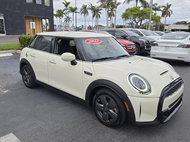 used 2022 MINI Hardtop car, priced at $23,998