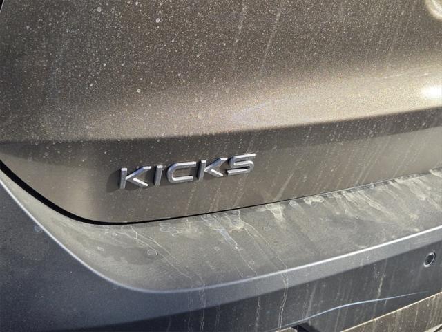 new 2025 Nissan Kicks car