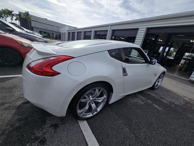 used 2009 Nissan 370Z car, priced at $15,998