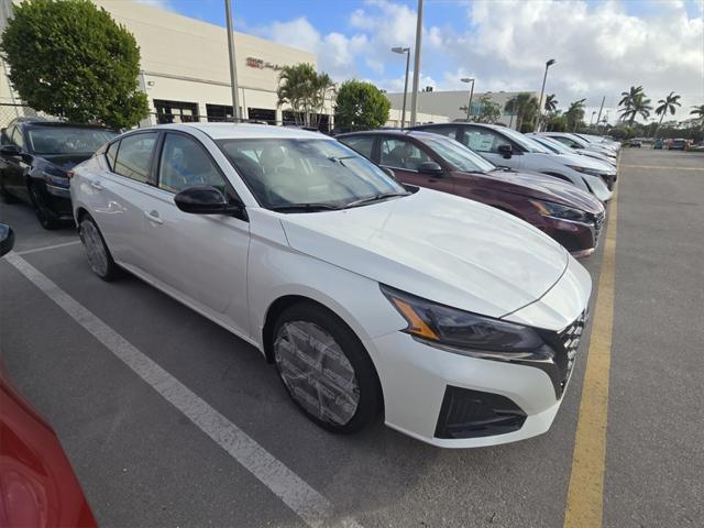 new 2025 Nissan Altima car, priced at $28,998